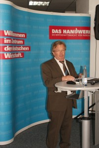 Festredner Robert Bergmüller, Präsident der Vereinigung ZimmerMeisterHaus 
